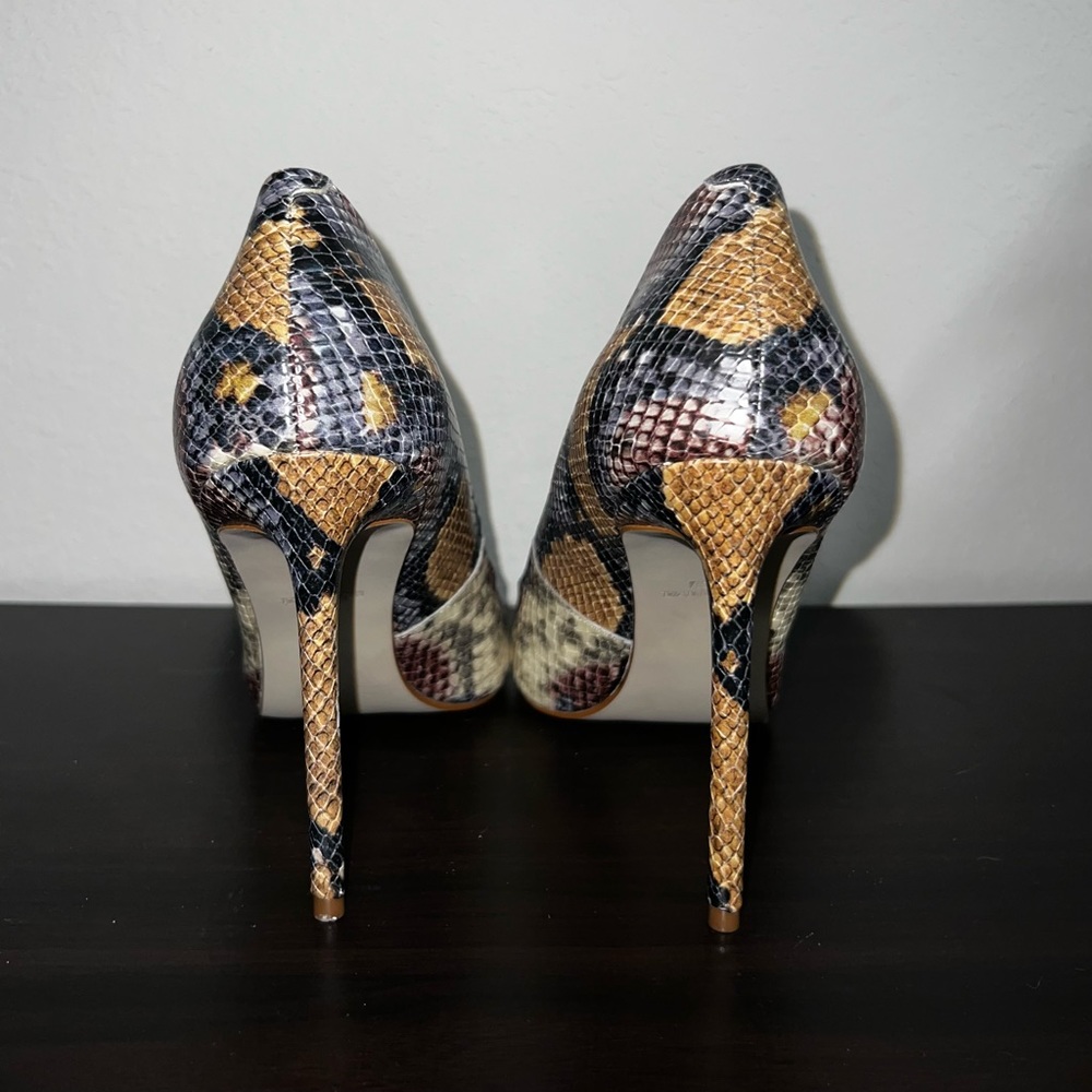 Steve Madden Heels And Matching Purse - image 4